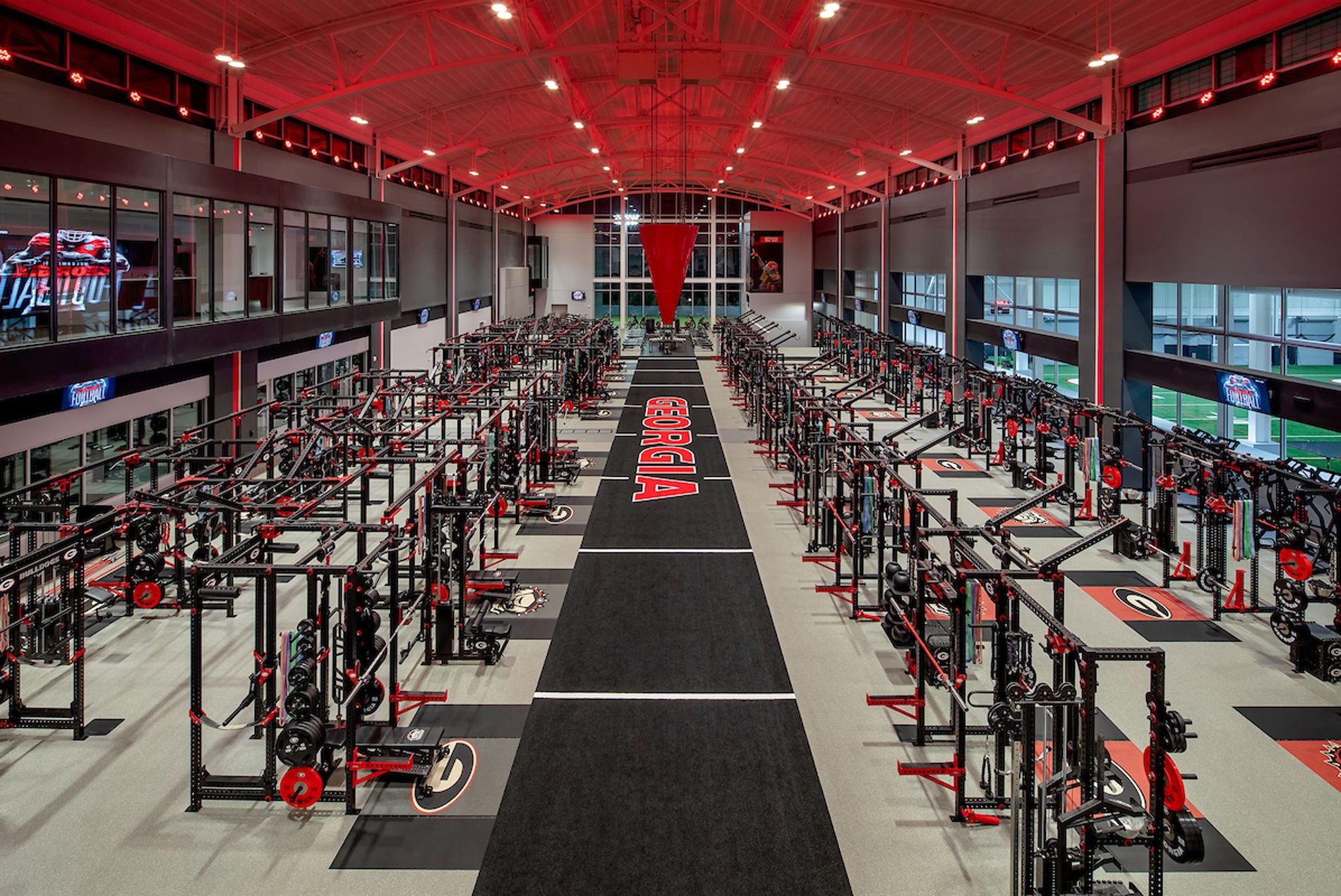 20211112_UGA_weight-room.jpg